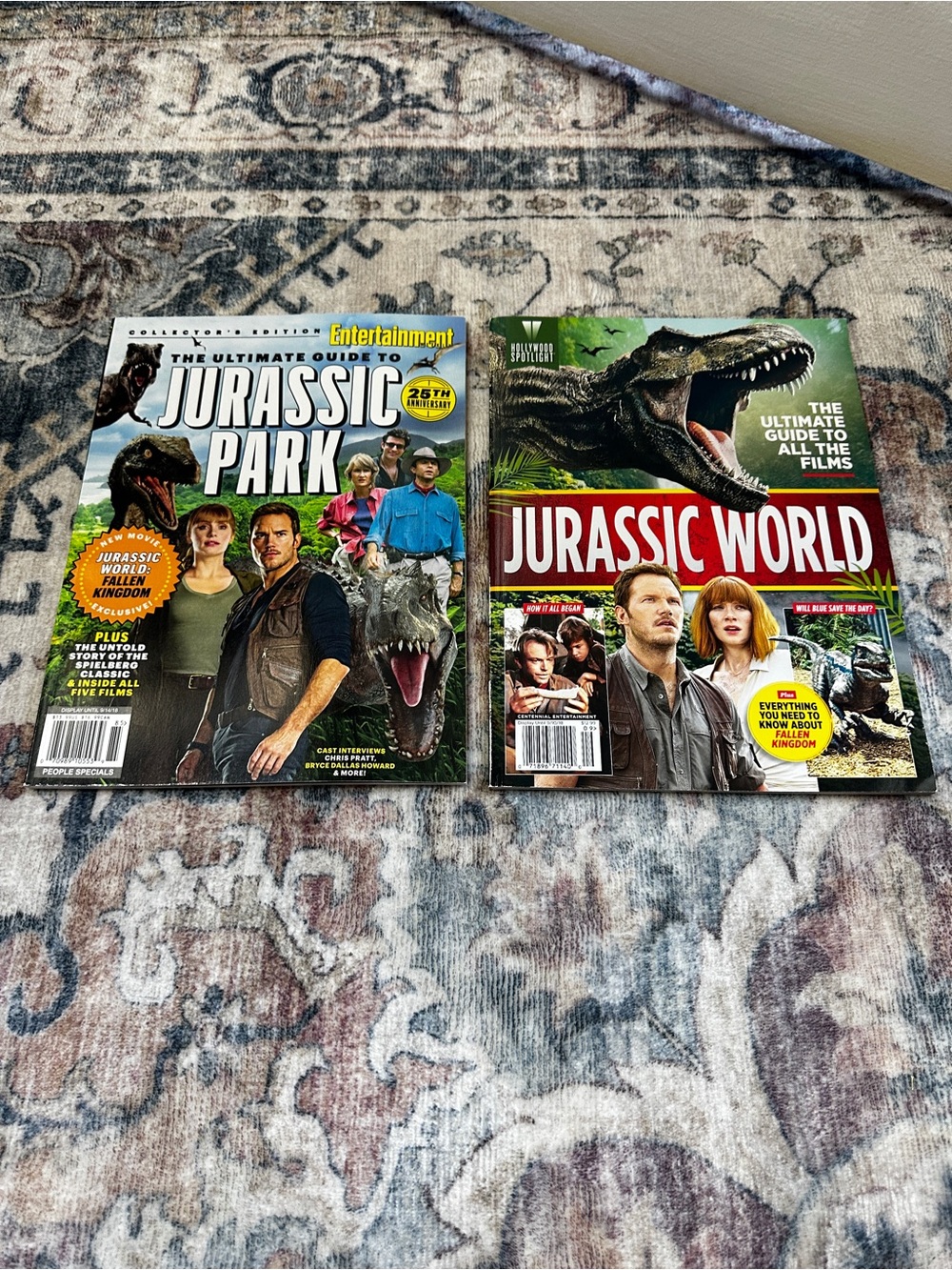 Jurassic park world entertainment weekly collectors magazines